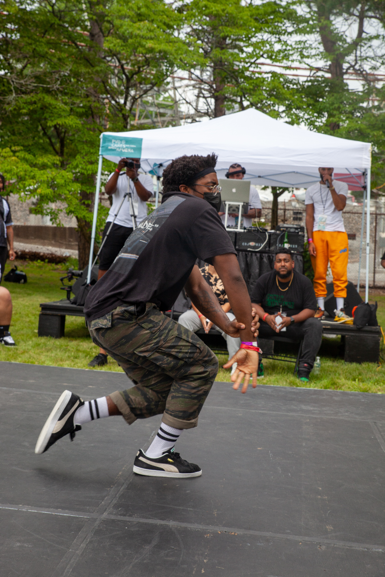 Open styles dancer mid-set at Steez 2021